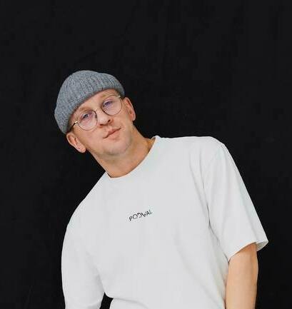  Александр Коваленко